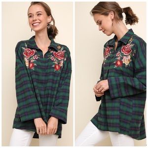 🆕Umgee Plaid Embroidered Button Down Top